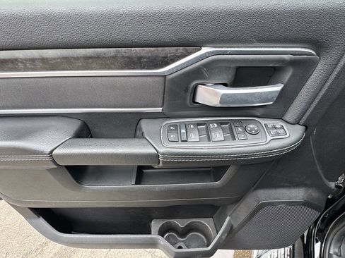 Used 2024 RAM 2500 Big Horn w/ Night Edition image 10
