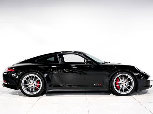 Used 2014 Porsche 911 Carrera 4S image 2