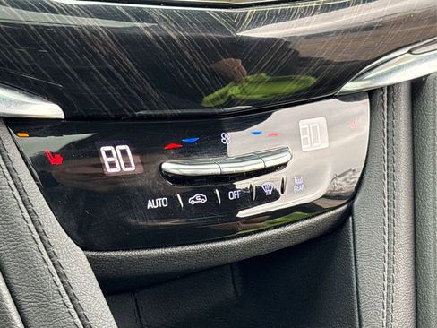 Used 2021 Cadillac XT6 Premium Luxury image 31