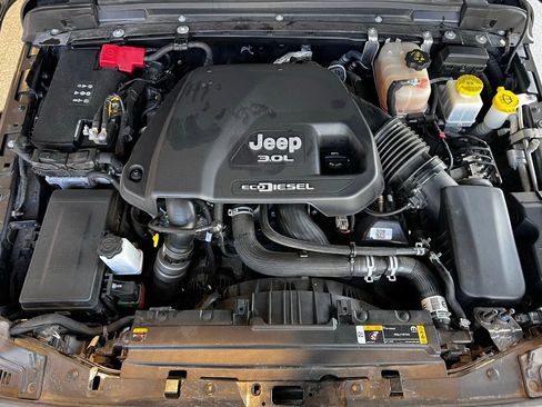 Used 2021 Jeep Gladiator Rubicon image 19