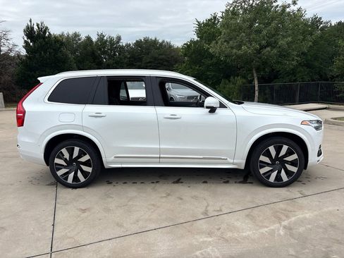 Certified 2023 Volvo XC90 T8 Ultimate w/ Protection Package Premier AWD/4WD image 4