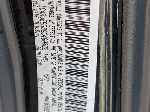 Used 2016 Jeep Grand Cherokee Limited image 24