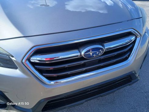 Used 2018 Subaru Outback 2.5i Limited AWD/4WD image 25