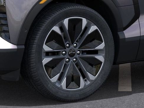 New 2025 Chevrolet Blazer EV LT w/ Super Cruise Package image 9