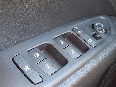 New 2026 Hyundai Venue SEL image 24