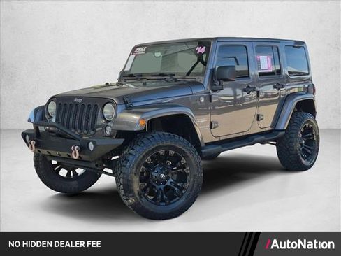 Used 2014 Jeep Wrangler Unlimited Sahara w/ Connectivity Group AWD/4WD image 1
