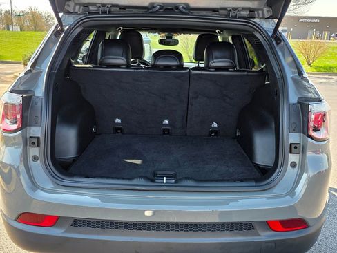 Used 2023 Jeep Compass Altitude image 32