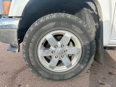 Used 2010 Chevrolet Colorado LT image 39