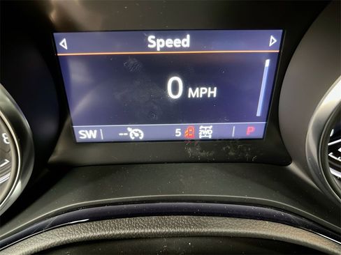 Used 2023 Buick Encore GX Essence w/ Experience Buick Package image 12