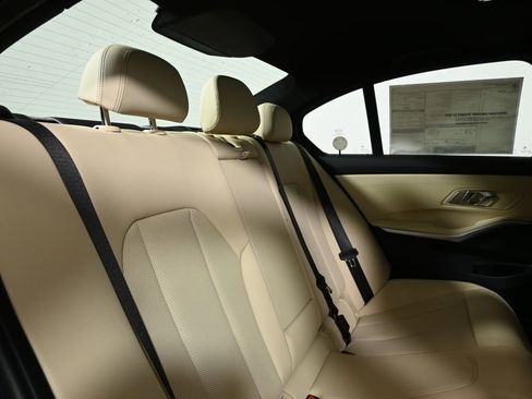 Used 2026 BMW 330i xDrive Sedan w/ Premium Package image 35