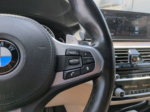 Used 2017 BMW 540i RWD image 17