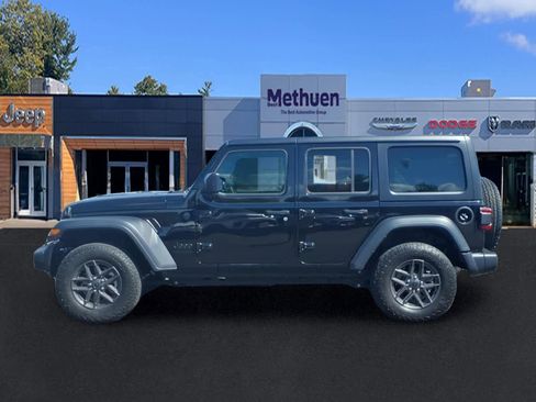 Used 2025 Jeep Wrangler Unlimited Sport AWD/4WD image 8