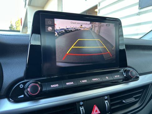 Certified 2023 Kia Forte LXS image 19