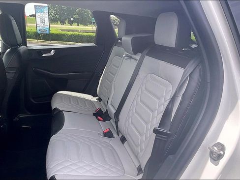 New 2024 Ford Escape SE w/ PHEV Premium Package image 10