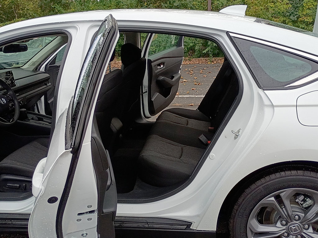 Used 2023 Honda Accord EX image 13