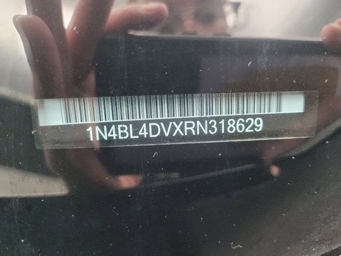 Used 2024 Nissan Altima 2.5 SV image 33