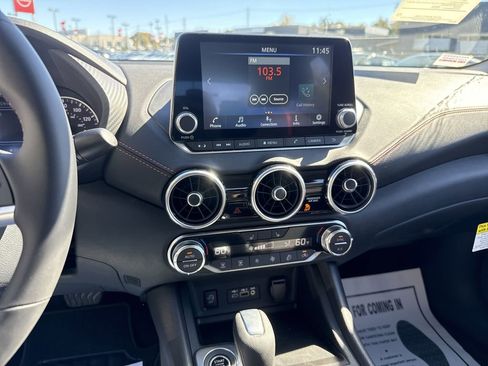 New 2025 Nissan Sentra SR w/ Trunk Package FWD image 13