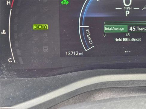 Used 2025 Toyota Camry LE image 11