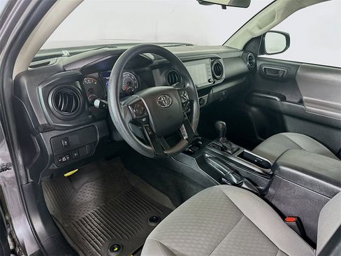 Used 2022 Toyota Tacoma SR image 30