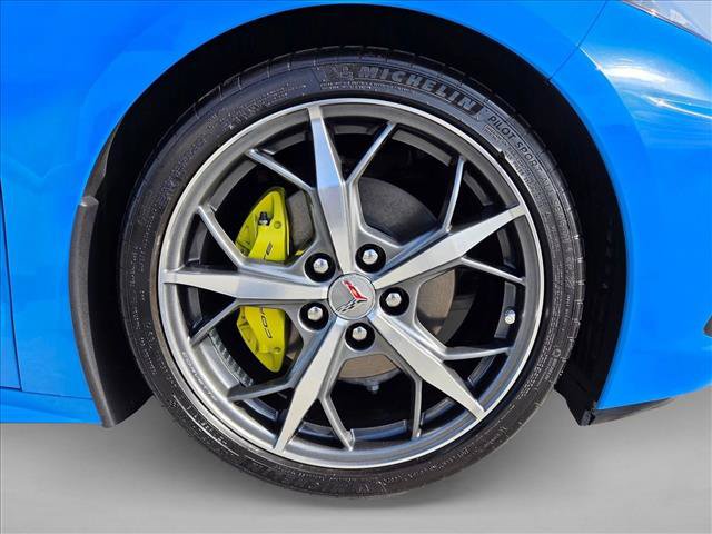 Used 2024 Chevrolet Corvette Stingray Coupe w/ 1LT RWD image 17
