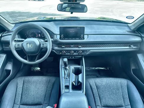 Used 2023 Honda Accord EX image 24