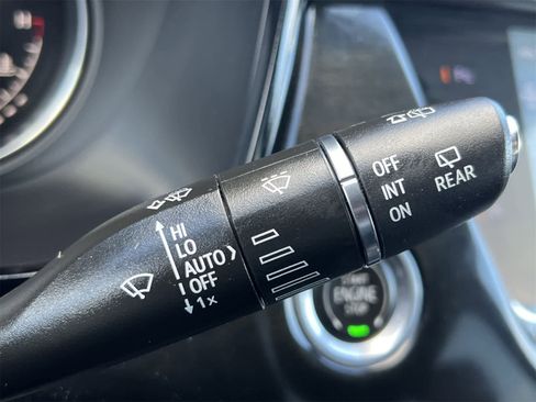 Used 2022 Cadillac XT6 Premium Luxury image 26