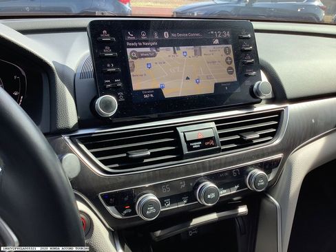 Used 2020 Honda Accord Touring image 8