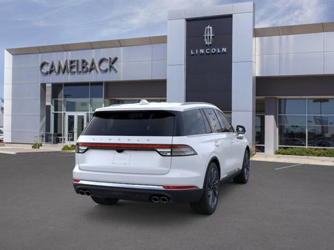 New 2026 Lincoln Aviator Reserve w/ Luxury Package RWD image 8