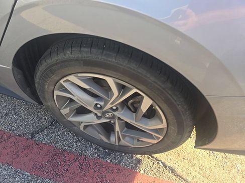 Used 2023 Hyundai Sonata SEL FWD image 9