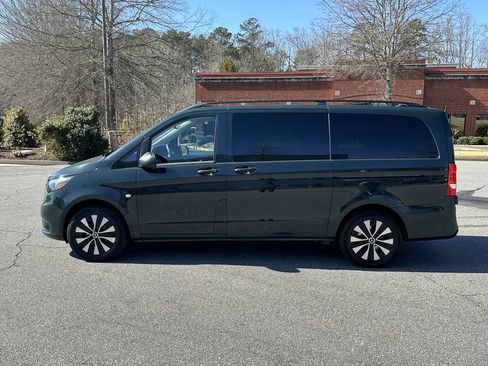Used 2023 Mercedes-Benz Metris Passenger image 5