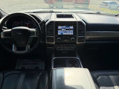Used 2019 Ford F250 Platinum w/ Platinum Ultimate Package AWD/4WD image 17