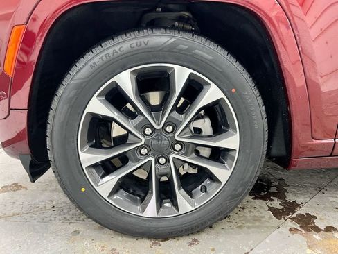 Used 2021 Jeep Grand Cherokee L Overland w/ Luxury Tech Group IV image 27