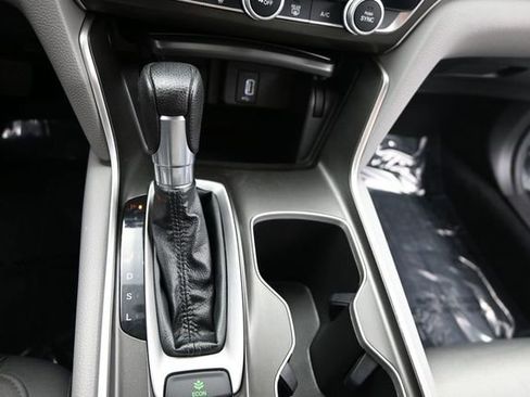 Used 2019 Honda Accord LX image 12