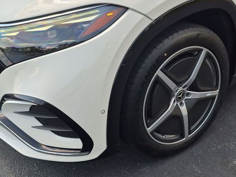 Certified 2023 Mercedes-Benz EQS 580 4MATIC SUV w/ Pinnacle Trim Package image 7