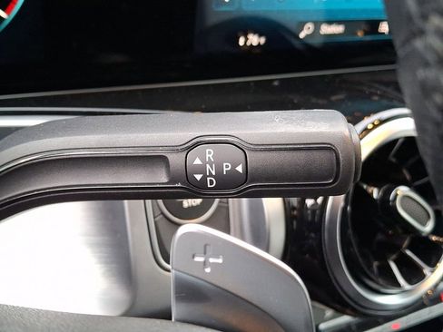 Used 2022 Mercedes-Benz GLB 250 4MATIC w/ AMG Line image 13