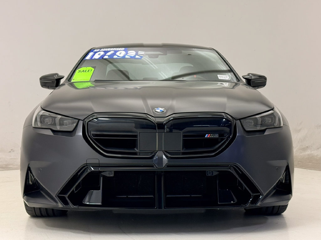 Used 2025 BMW M5 w/ Carbon Package AWD/4WD image 3