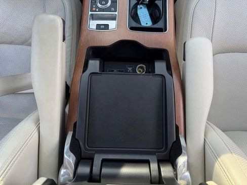 Used 2020 Land Rover Range Rover HSE image 22