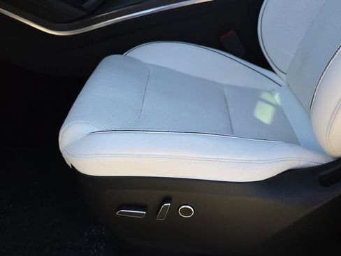 Used 2022 Tesla Model X Plaid AWD/4WD image 21
