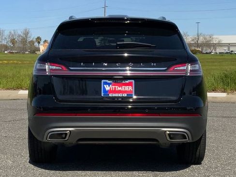 New 2022 Lincoln Nautilus Reserve image 4