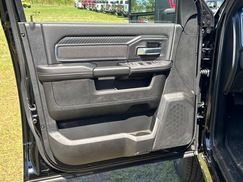 New 2026 RAM 2500 Big Horn AWD/4WD image 17