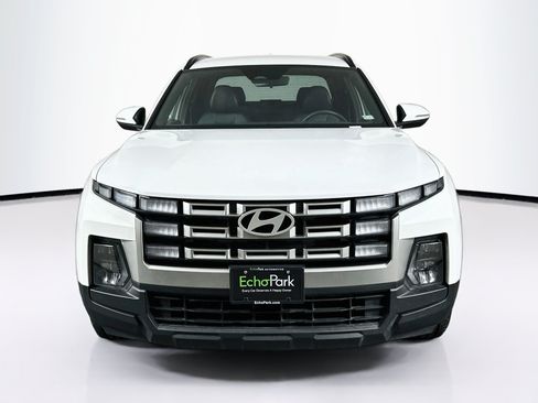 Used 2025 Hyundai Santa Cruz SEL FWD image 2