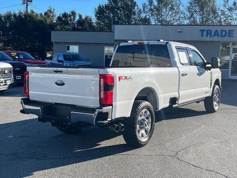 Certified 2023 Ford F350 Lariat w/ Tow Technology Package image 3