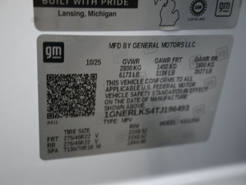 New 2026 Chevrolet Traverse RS w/ LPO, Floor Liner Package FWD image 12