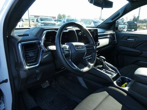 Certified 2024 GMC Canyon Elevation w/ Trailering Package image 21