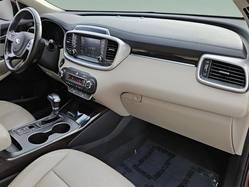 Used 2020 Kia Sorento EX image 11