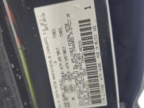 Used 2024 Toyota Tacoma SR image 12