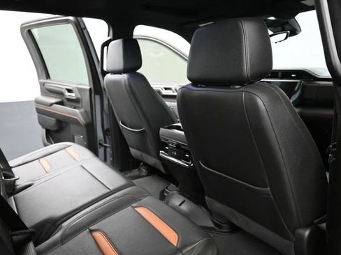 Used 2025 GMC Sierra 2500 AT4 w/ AT4 Premium Plus Package AWD/4WD image 20