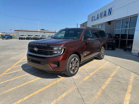 New 2027 Ford Expedition Max King Ranch AWD/4WD image 3
