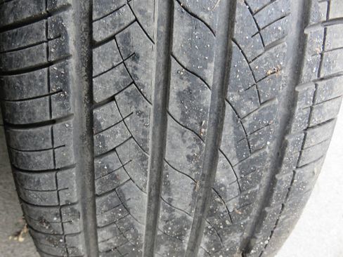 Used 2019 Toyota Highlander SE image 32