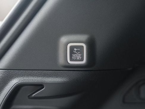 New 2025 Jeep Grand Cherokee Laredo X w/ Luxury Tech Group I image 11